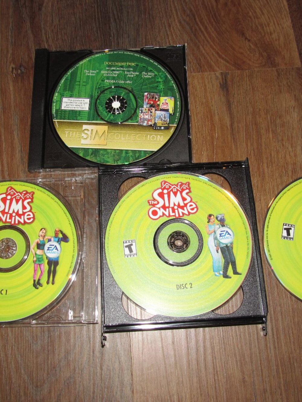 The Sims Online (PC, 2002) Lot 3 Discs + The Sim Collection Document Disc
